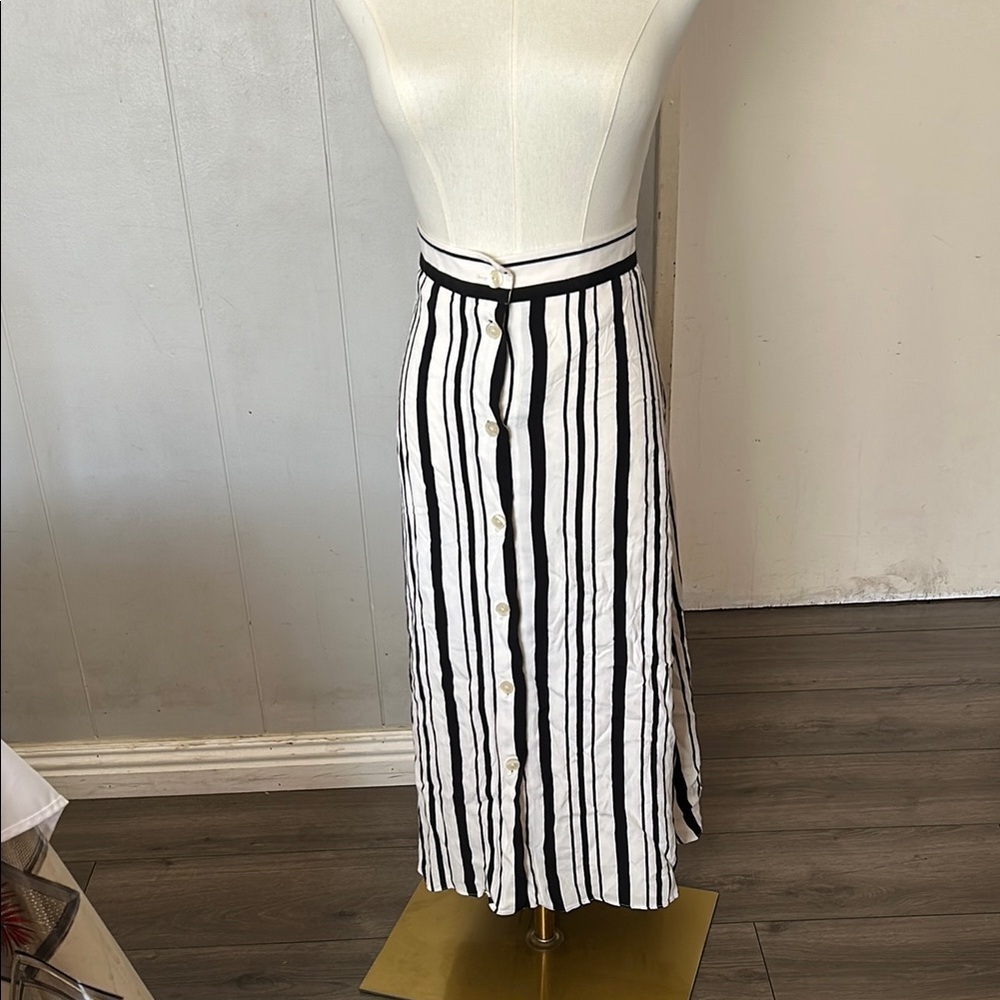 LOFT Black and White Midi A-Line Skirt with Slit